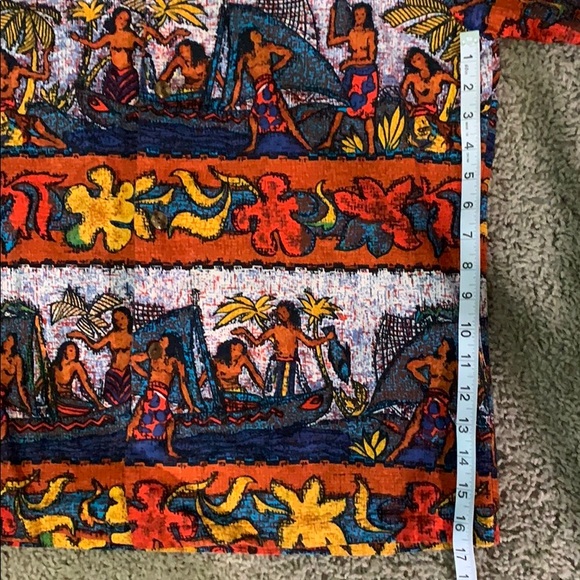 His Royal Highness Hawaii Shirt - Picture 8 of 8